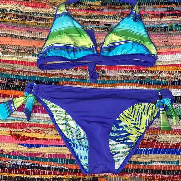 Reversible bikini 👙 - Picture 2 of 4